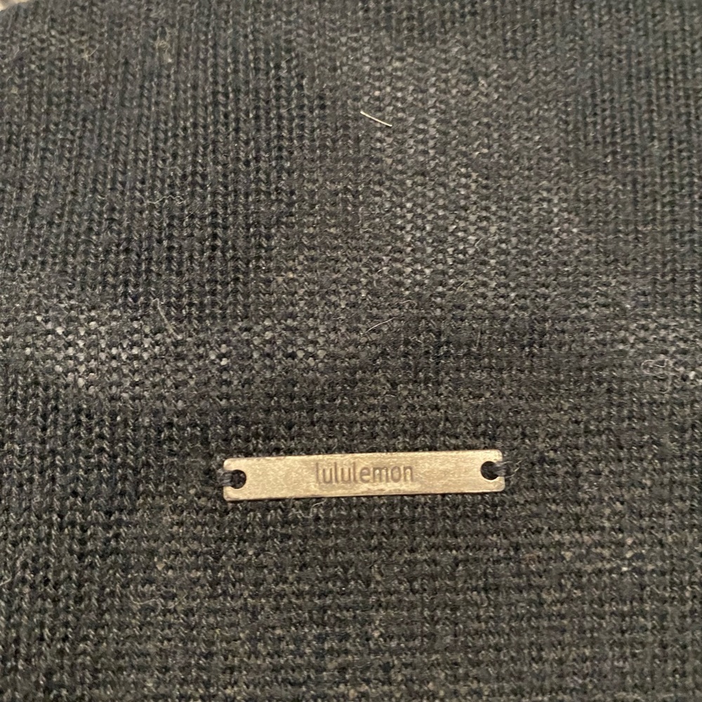 Lululemon Universal Wrap - Picture 5 of 6